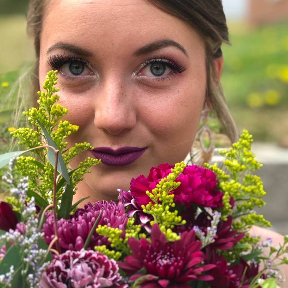 Meet your Posher, Raegan